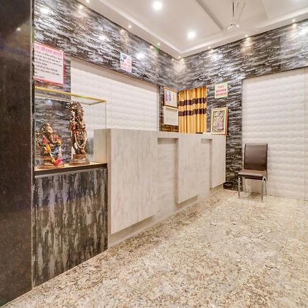 Spot On 69549 Hotel Shri Ram Kashi Muthiganj Exterior photo